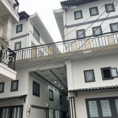 Nhà Vuông 4 tầng HXH 16m2 – Nguyễn Ảnh Thủ Quận 12